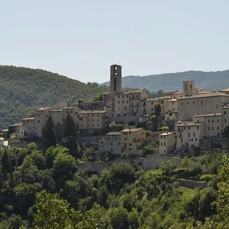 La Torre Del Cerreto 切雷托迪斯波莱托