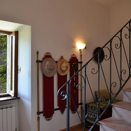 La Torre Del Cerreto 度假居