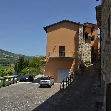 度假居 La Torre Del Cerreto