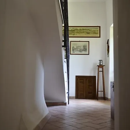 度假居 La Torre Del Cerreto 切雷托迪斯波莱托